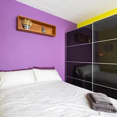 Eden Cozy Urban Escape